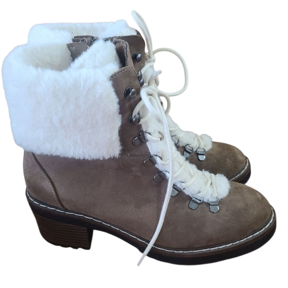 None Shoes - Women's Tan and White Faux Shearling Lined Boots Chunky Size 9.5